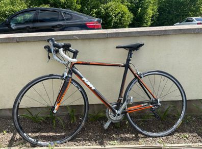 Road bike