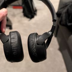 JBL Bluetooth headphones