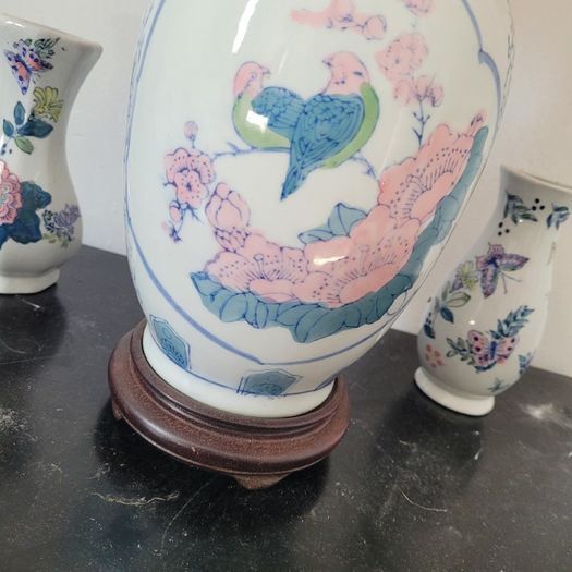Vintage set of ceramic lamp & pair of wall vases