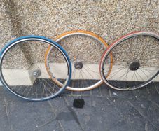 bike wheels  x 3