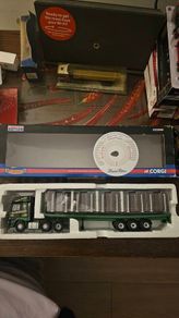 Corgi 1:50 scale Foden Alpha log trailer "R & H Scott" (Model CC13902