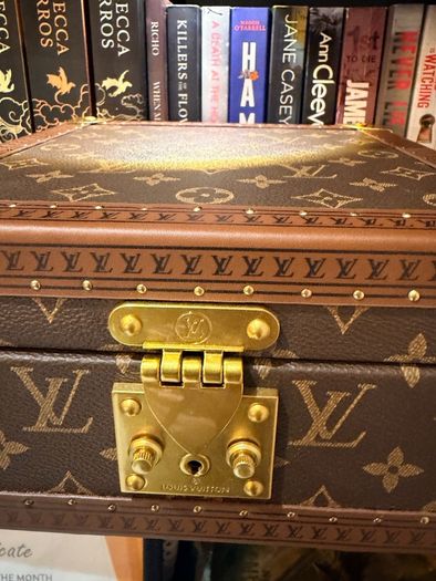 Trunk inspired Jewellery box