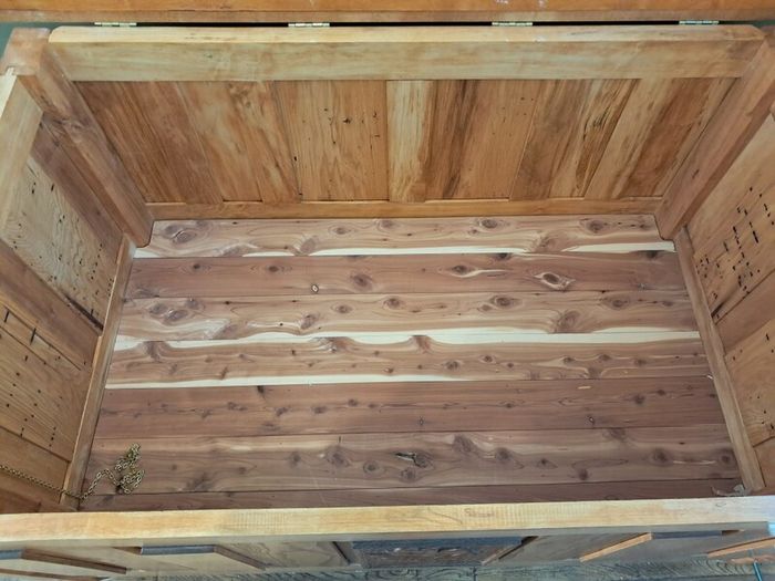 American oak chest with oakleaf carving