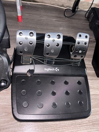 Logitech G29