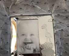 Newbridge Frame