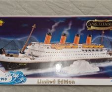Cobi Titanic