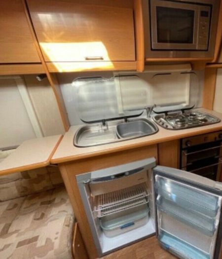 2010 Fixed Bed 4 Berth Compass