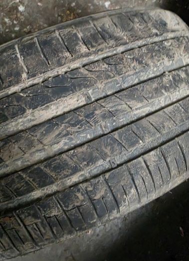255/40/R17 Tyre 80%