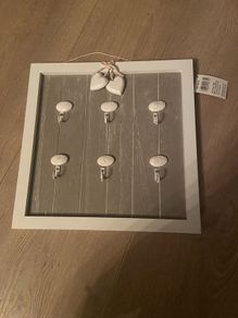 NEW- Holder for keys - label still attached