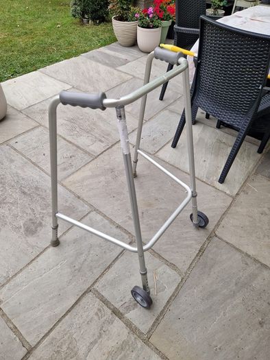 walking frame