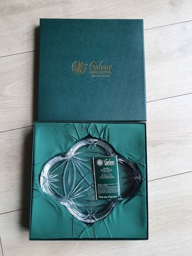 Brand new Galway crystal 24% lead dish/platter 9.5"L- 7.5"W -1"D,  in perfect condition,