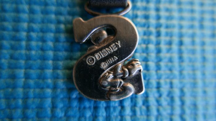 Vintage MICKEY MOUSE letter S metal keyring key chain keychain  Disney