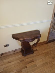Table/Hall table