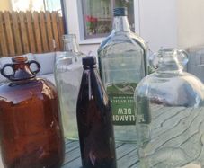 2 Demijohn btl 5L + few vintage