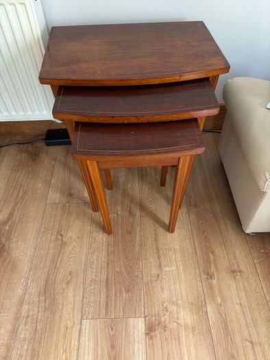 Stackable coffee table