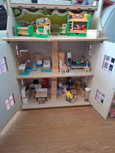Dolls house