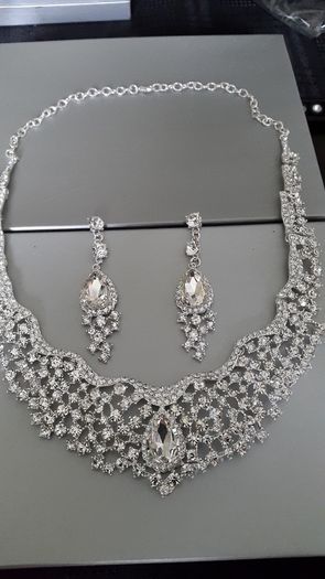 Bride's Designer Crystal Neck Piece and Earrings
