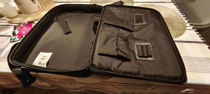Trust Notebook Mens leather carry bag office bag deluxe.