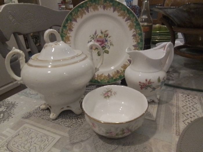 Mixed lot of China & Delph