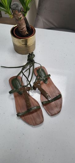 Italian leather khaki green gladiator sandals Sz 40 (Fit 7UK)