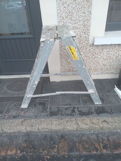 Step ladder