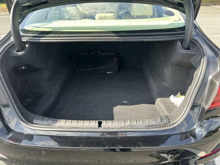 BMW 5-Series 2017 // Cream Leather // Very Low Kms