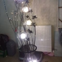 Floor lamp