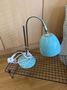 Desk lamp