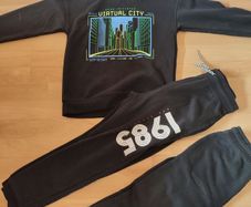 Hoodie + 2 pants