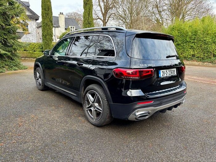 Mercedes GLB180D AMG line