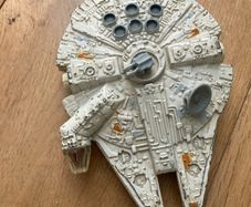 vintage star wars Die-cast Millennium Falcon