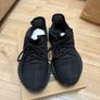 Yeezy boost 350 v2 Image 2