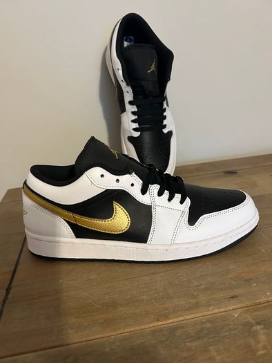 Nike Air Jordans Low
