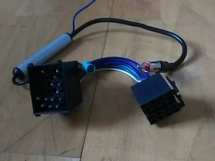 BMW radio connection