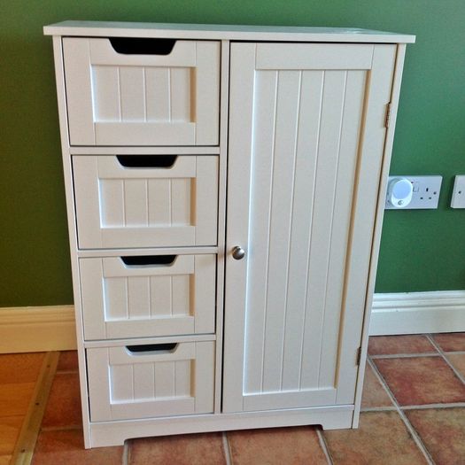 Bathroom cabinet like new.