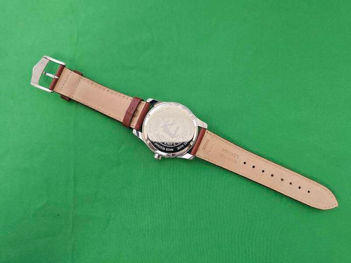 Vintage Swiss Made Wenger Swiss Army Quartz watch