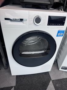 Bosch Series 6 9KG Freestanding Heat Pump Tumble Dryer - White | WQG24500GB