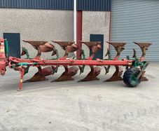 Kverneland Plough