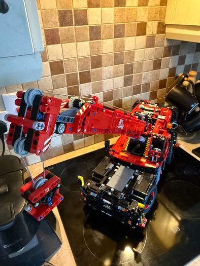 Lego Rough Terrain Crane