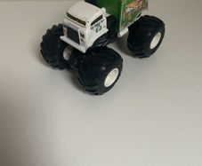 2018 Hot Wheels Monster Truck Will Trash It All Truck