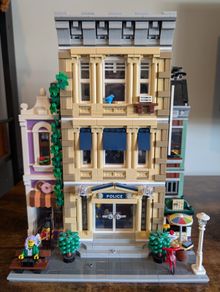 Lego Modular Building Police Station Set #10278
