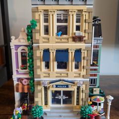 Lego Modular Building Police Station Set #10278