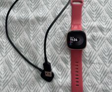 Fitbit versa 4
