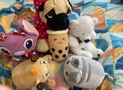 Mix of soft toys