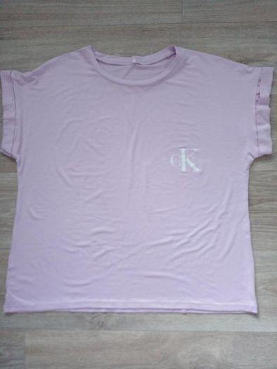 Ladies t-shirt size M