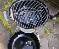 Weber 47cm Charcoal bbq