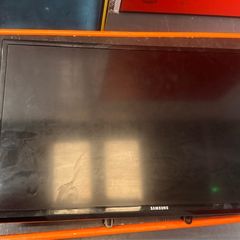 Samsung 32 Inch LED TV Fully Working With Remote