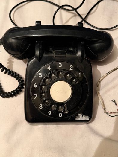 vintage collectable black telephone