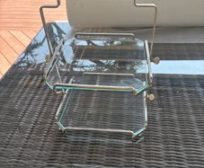cake stand