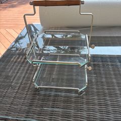 cake stand